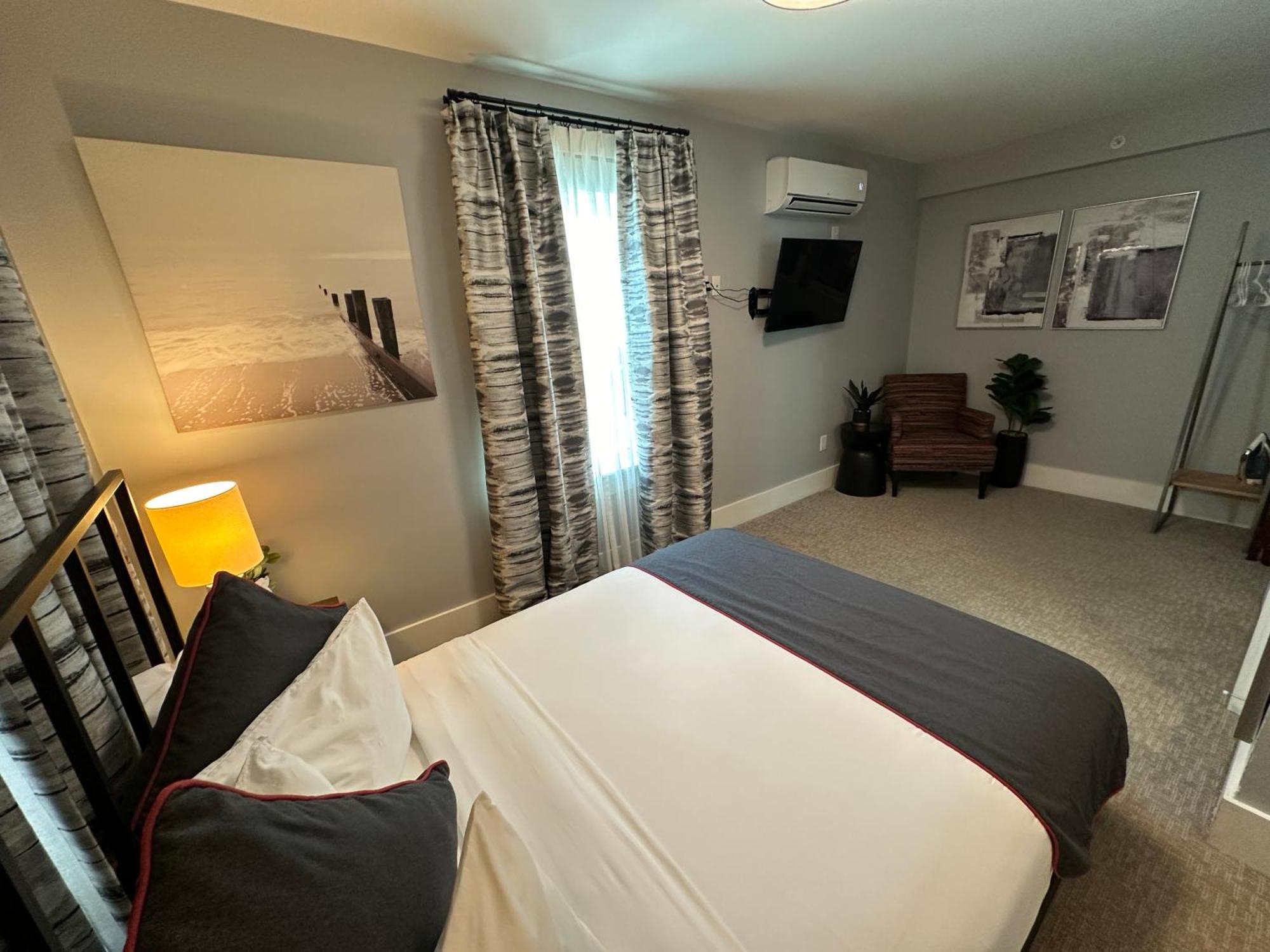 Entire Modern 7 Unit 7 Bath Boutique Inn Ньюпорт Экстерьер фото